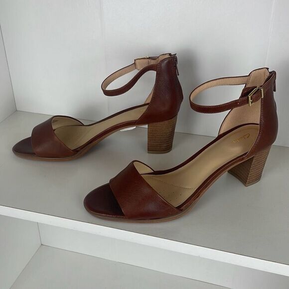 Clarks Kaylin Leather Sandals - Picture 1 of 9